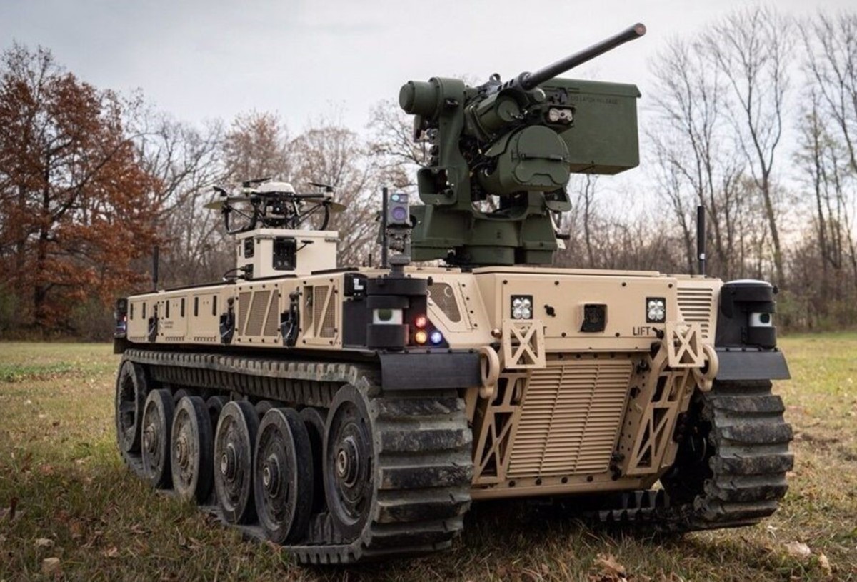 Véhicule robotisé léger de l’armée américaine avant des essais à Camp Grayling, Michigan, octobre 2021. Photo : U.S. Army / Wikimedia Commons, domaine public.