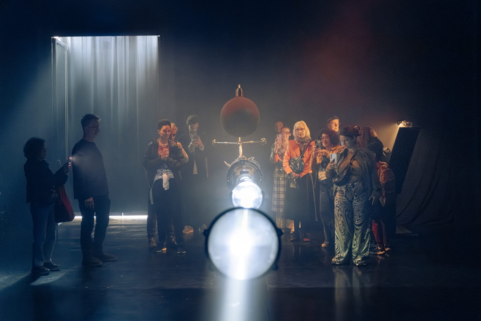 Les Illusions retrouvées, Biennale Némo, CENTQUATRE-PARIS, 2025. Vue de l’exposition. © Quentin Chevrier.